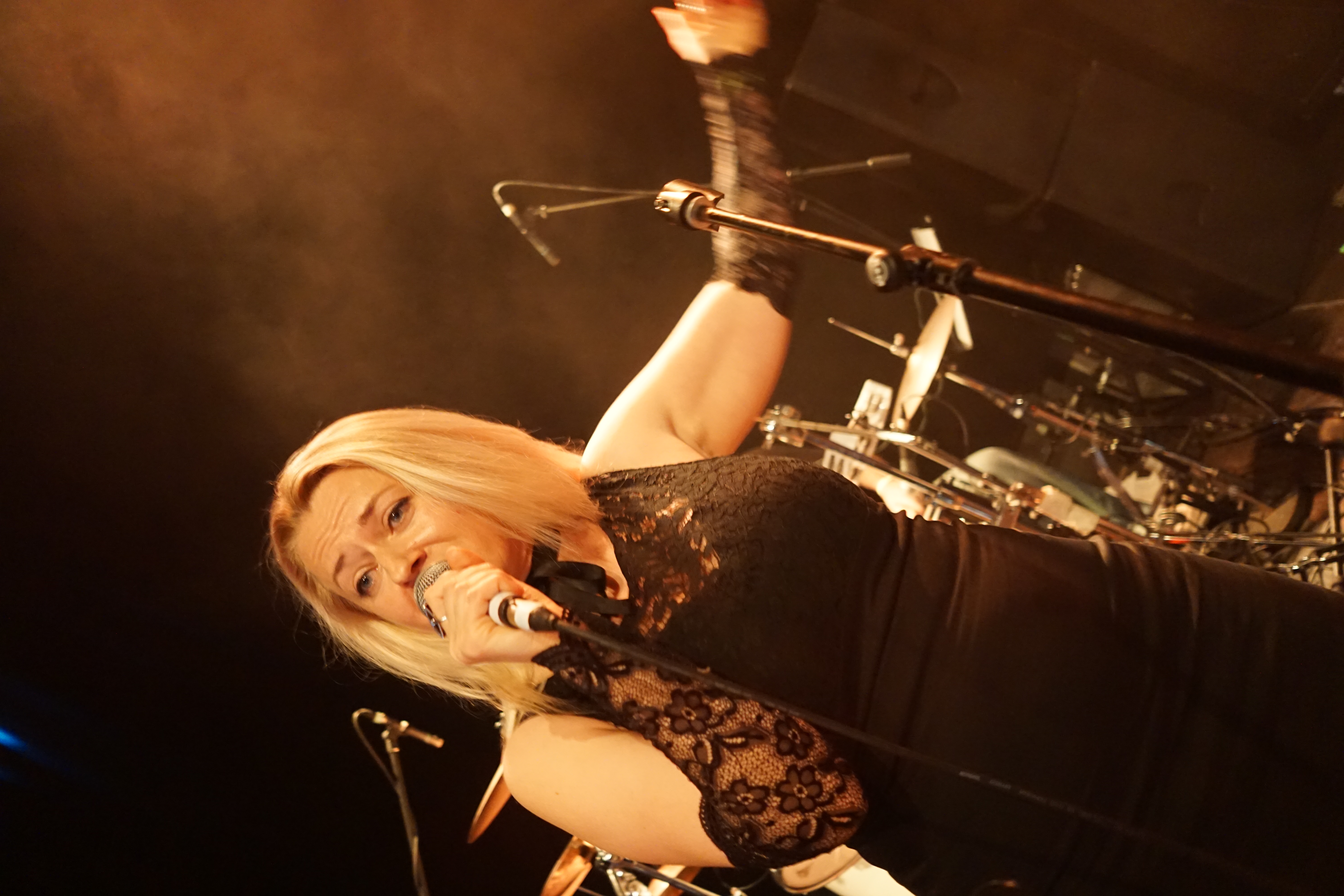 A.Noise live 11